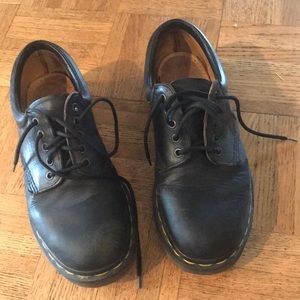 DR Martens Mens size 7, Womens 8.5